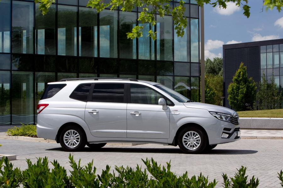  SsangYong Turismo 2018 года  (фото 10 из 11)